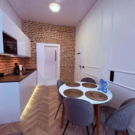 Wyjatkowe Gniazdko W Sercu Wroclawia * Wrocław